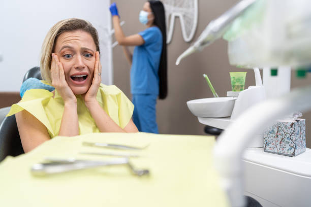 Best Emergency Tooth Extraction  in Mount Clemens, MI